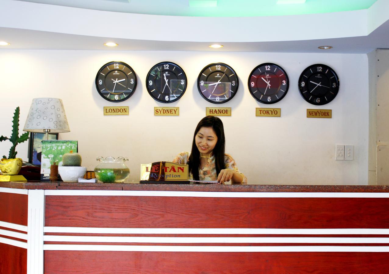 Camry Hotel Da Nang Exterior photo